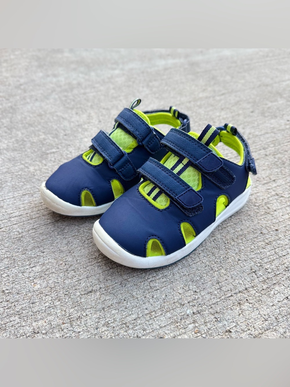Cat & Jack Hank Boys Blue Lime Closed Toe Summer Sandals Hook Loop Straps Sz 11
